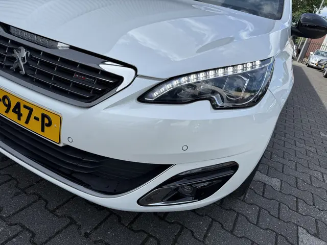 Peugeot 308 SW 1.2 PureTech GT-line 2015 Benzine 15