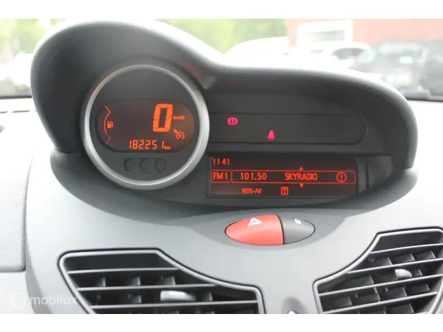Renault Twingo 1.2 16V Authentique 2012 Benzine 8