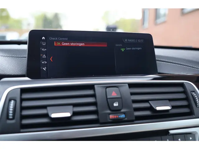 BMW 3 Serie GT 320i High Executive 2020 Benzine 45