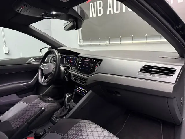 Volkswagen Polo 1.0 TSI R-Line IQ Aut 2023 2023 Benzine 9