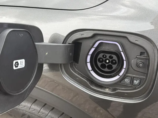 Ford Kuga 2.5 PHEV Titanium 2025 Hybride Benzine 11