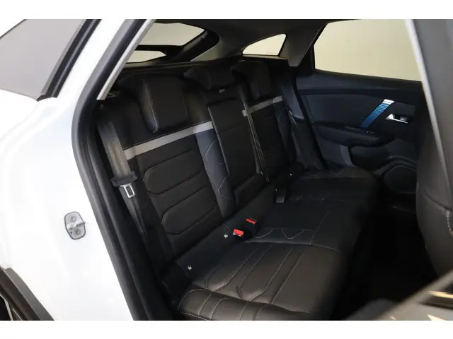 Citroën ë-C4 Shine 50 kWh 2022 Elektrisch 19