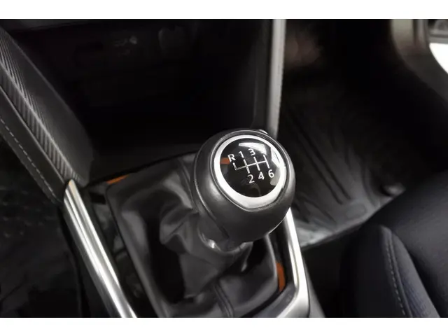 Mazda 2 1.5 90pk Signature 2020 Benzine 31