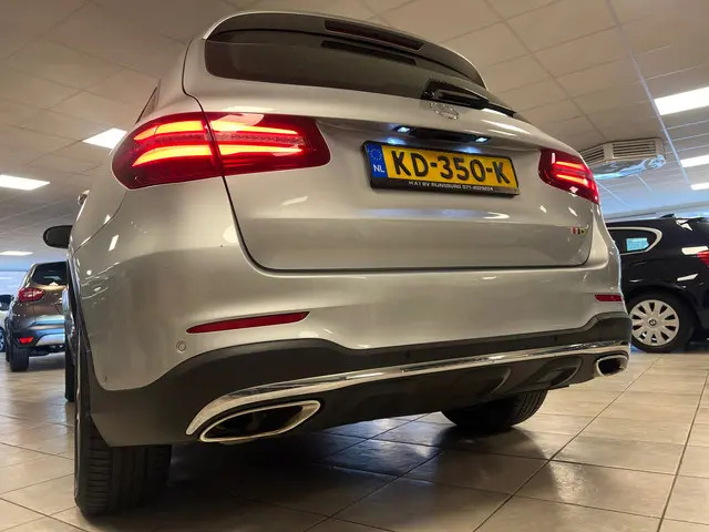 Mercedes-Benz GLC 250 4MATIC Edition 1 2015 Benzine 25