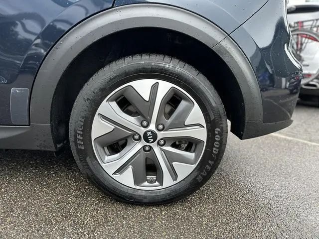 Kia e-Niro DynamicPlusLine 64 kWh 2021 Elektrisch 3