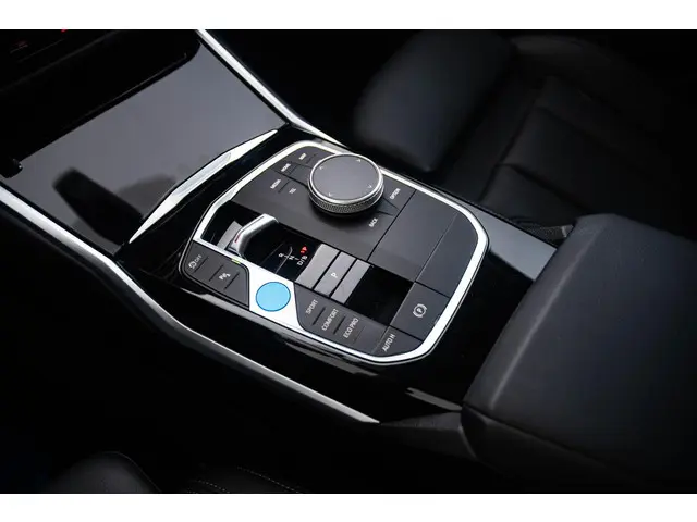 BMW i4 eDrive40 84 kWh 2023 Elektrisch 15