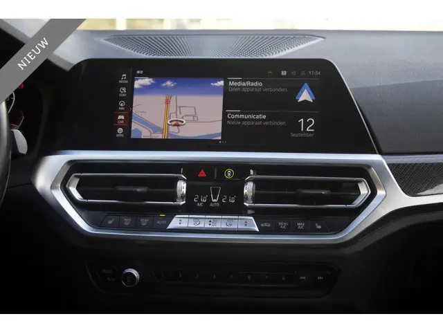 BMW 3 Serie 320i High Executive 2022 Benzine 21
