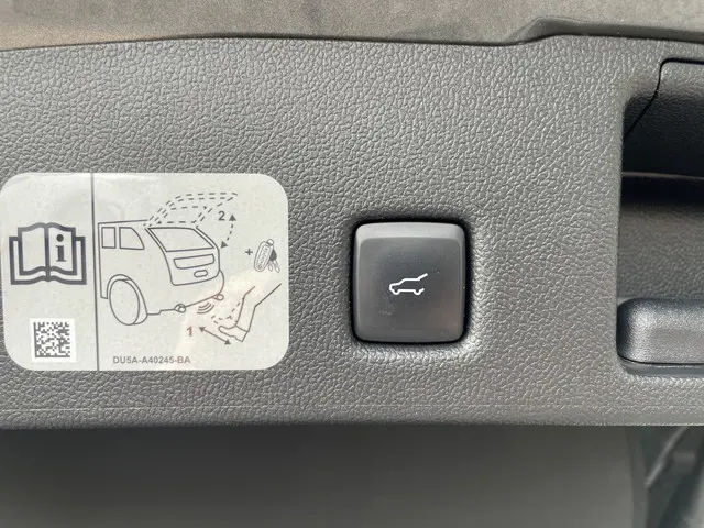 Ford Kuga 2.5 PHEV ST-Line X 2021 Hybride Benzine 25