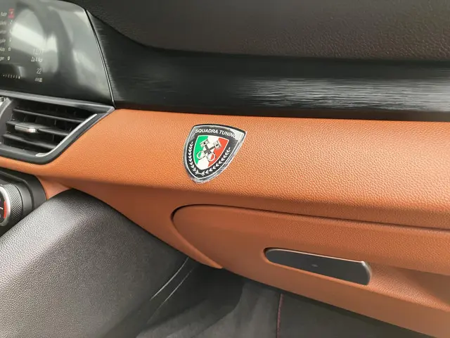 Alfa Romeo Giulia 2.2 Eco Business Super 2018 Diesel 23