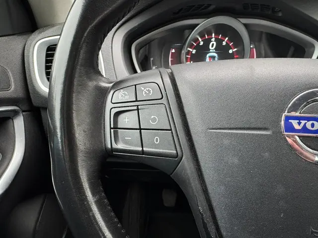 Volvo V40 1.6 T2 Kinetic 2015 Benzine 6