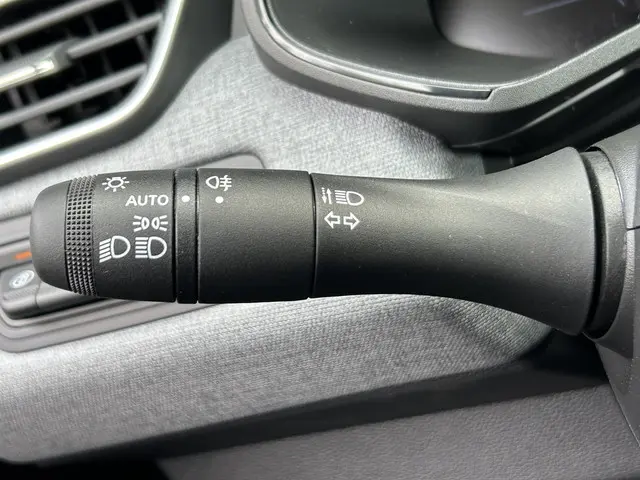 Mitsubishi Colt 1.6 HEV Intense 2026 Hybride Benzine 24