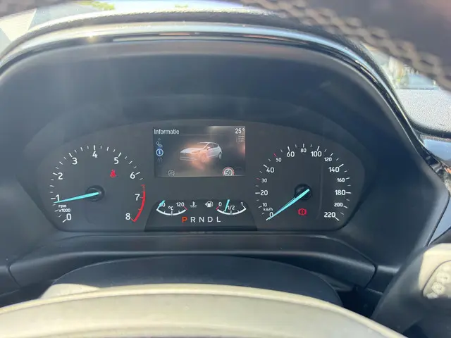 Ford Fiesta 1.0 EcoBoost Hybrid Titanium 2022 Benzine 18