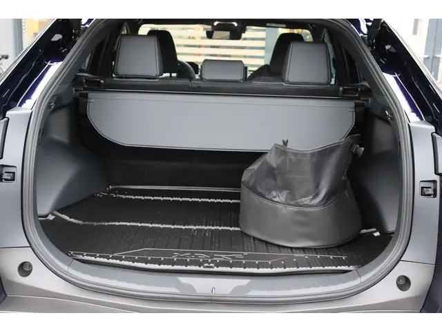 Toyota bZ4X Dynamic 73 kWh 2025 Elektrisch 4