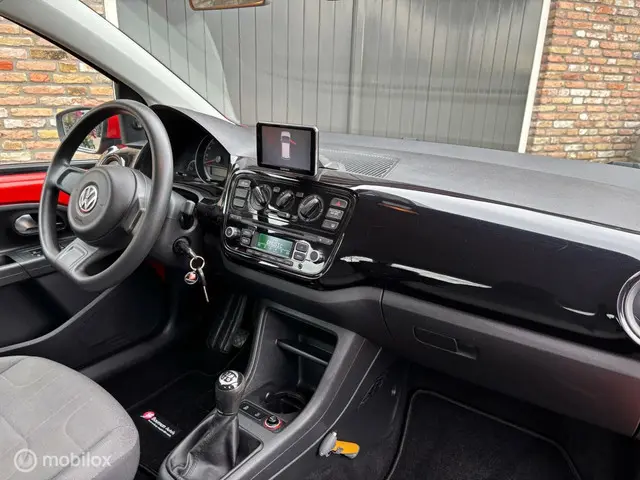 Volkswagen up! | 5 Deurs | Airco | Navi | Lm Velgen 2015 Benzine 16