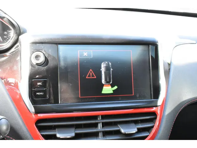 Peugeot 208 1.6 THP GTi 2014 Benzine 36