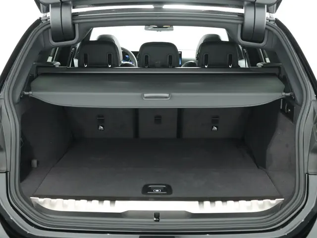 BMW 3 Serie Touring 330e xDrive 2025 Hybride Benzine 18