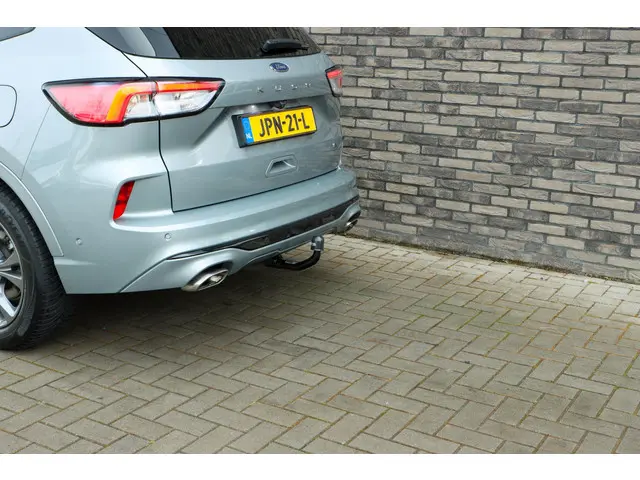 Ford Kuga 2.5 PHEV ST-Line X 2023 Hybride Benzine 19