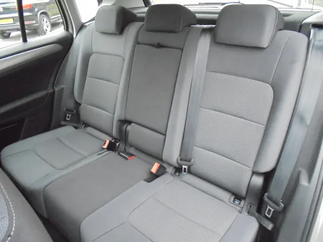 Volkswagen Golf Sportsvan 1.2 TSI Highline 2015 Benzine 20