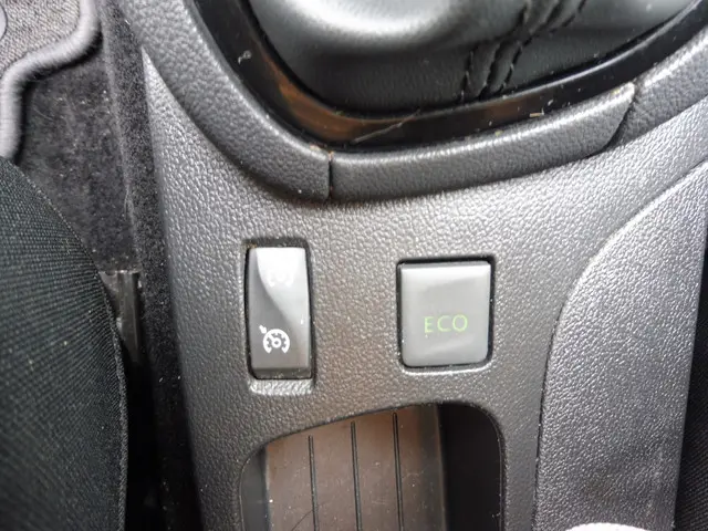 Renault Clio Estate 0.9 TCe Limited 2020 Benzine 19