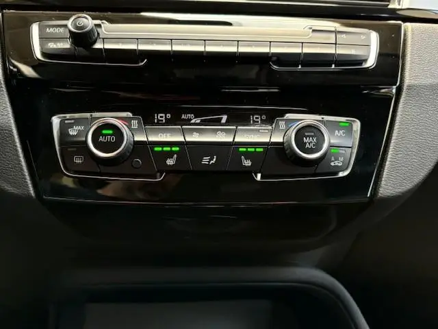 BMW X1 sDrive20i High Executive 2018 Benzine 22