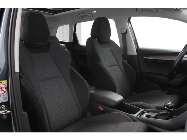 Škoda Karoq 1.5 TSI ACT Style Business 2019 Benzine 17