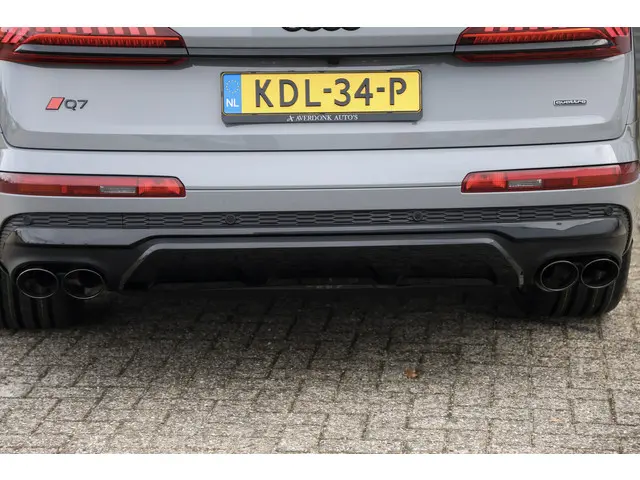 Audi Q7 55 TFSI e quattro S-Line 2022 Hybride Benzine 38