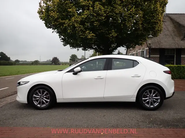 Mazda 3 2.0 e-SkyActiv-G M Hybrid 2021 Hybride Benzine 6