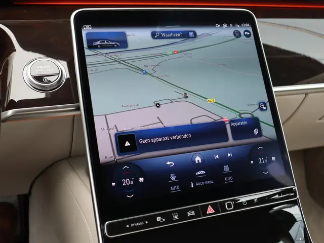 Mercedes-Benz S-Klasse 680 4MATIC Maybach 2023 Benzine 24