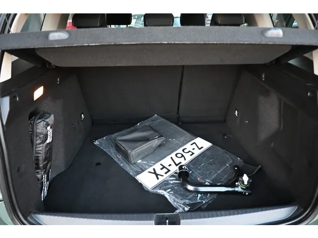 Dacia Duster 1.3 TCe 130 Journey 2024 Benzine 26