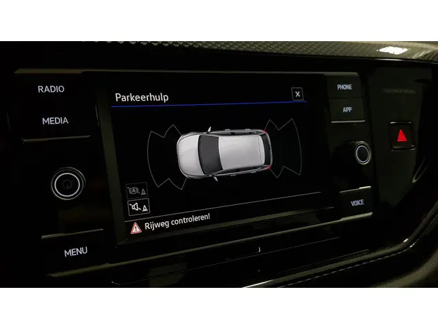 Volkswagen Polo 1.0 TSI DSG Life 2022 Benzine 22