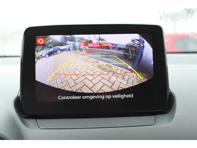 Mazda 2 1.5 Skyactiv-G Luxury 2023 Benzine 23