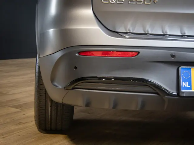 Mercedes-Benz EQB 250+ AMG Line 2024 Elektrisch 17