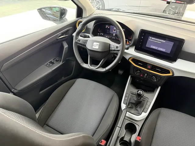 SEAT Arona 1.0 EcoTSI Style, 115pk, 2024, 2024 Benzine 4