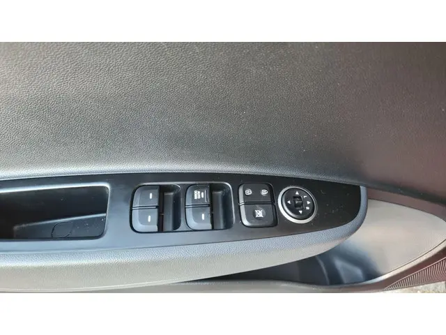 Hyundai i10 1.0i Comfort 2020 Benzine 16