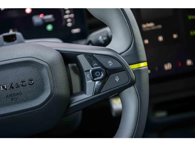 Lynk & Co 02 More 66 kWh 2025 Elektrisch 20