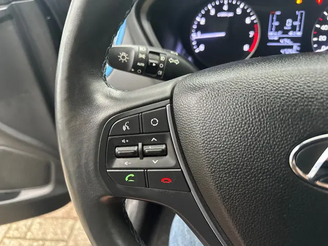 Hyundai i20 1.2 HP i-Motion 2017 Benzine 10