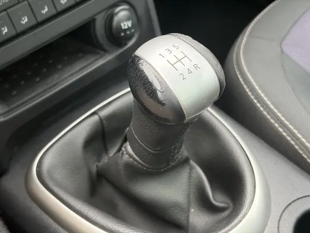 Nissan QASHQAI 1.6 Connect Edition 2013 Benzine 26