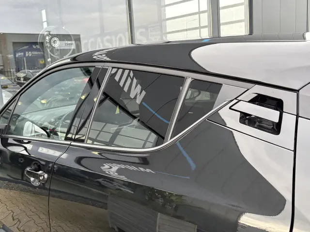 Toyota C-HR 1.8 Hybrid Style Luxury 2022 Hybride Benzine 9