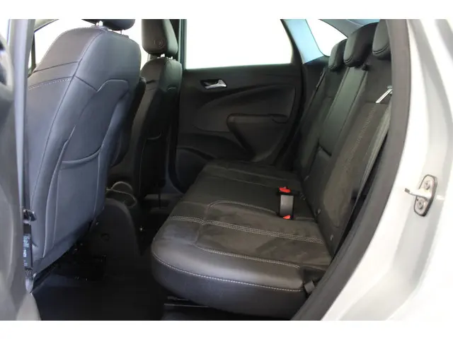 Opel Crossland 1.2 Turbo elegance 2023 Benzine 13