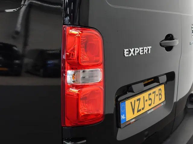 Peugeot Expert 2.0 BlueHDI 145PK L3 Automaat 2023 Diesel 8