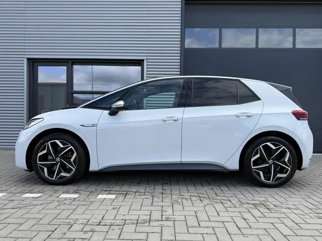 Volkswagen ID.3 First Plus 58 kWh 2020 Elektrisch 4