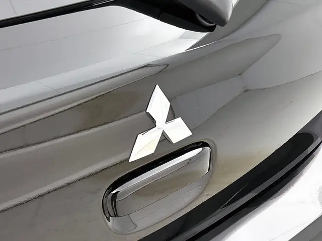 Mitsubishi Space Star 1.2 Connect+ 2023 Benzine 22