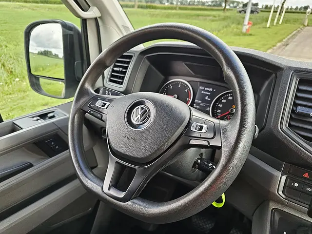 Volkswagen Crafter 35 2.0 2021 Diesel 10