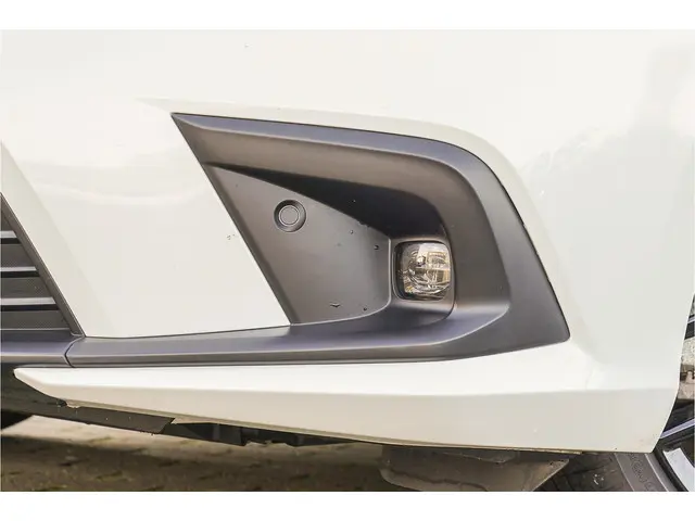 Honda Civic 2.0i e:HEV SPORT 2023 Hybride Benzine 32