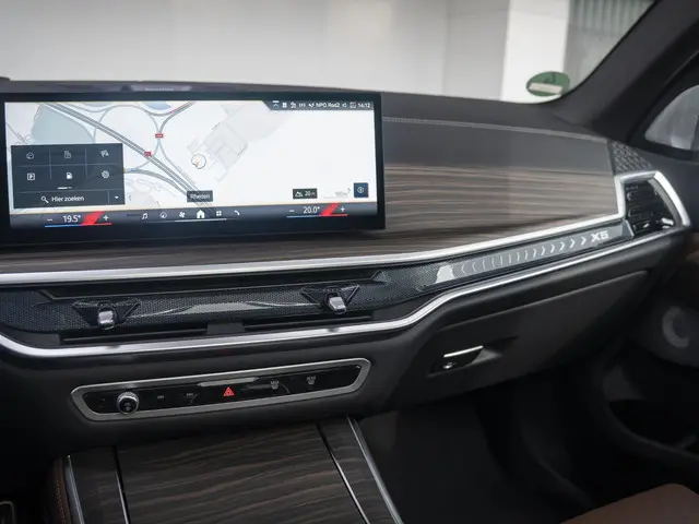 BMW X5 xDrive50e 2025 Hybride Benzine 32