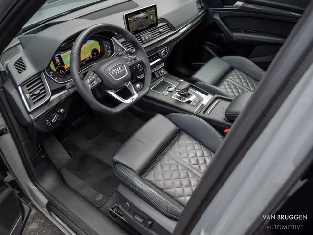 Audi Q5 50 TFSI e quattro S-Line 2021 Hybride Benzine 14