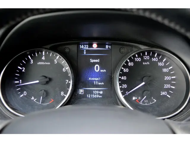 Nissan QASHQAI 1.2 Connect Edition 2015 Benzine 9