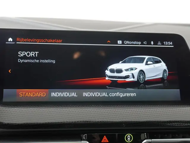 BMW 1 Serie 118i 2024 Benzine 16