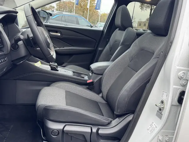 Nissan QASHQAI 1.3 MHEV Xtronic N-Connecta 2025 Benzine 16