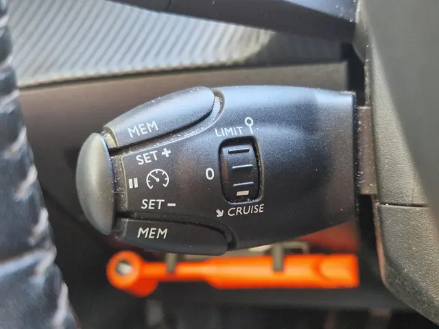 Peugeot 208 1.2T 100pk Blue Lease Allure 2020 Benzine 17